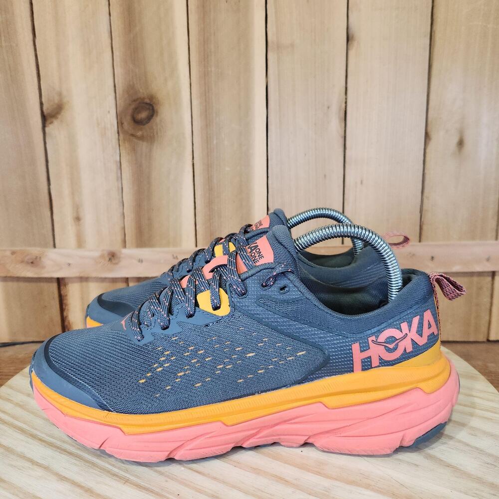 Hoka One One Challenger ATR 6 Shoes Womens 8 Gray Running Sneakers 1106512 CCLL
